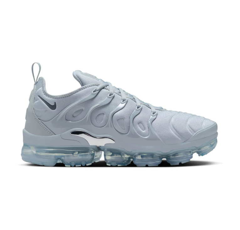 Nike Air VaporMax Plus Light Gray Sneakers with Chrome Accents