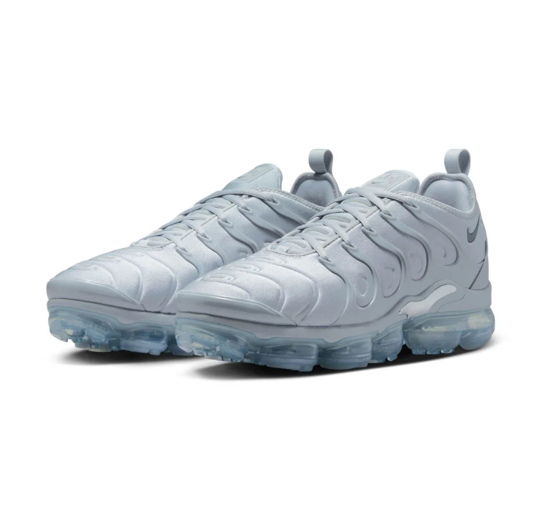 Nike Air VaporMax Plus Light Gray Sneakers with Chrome Accents
