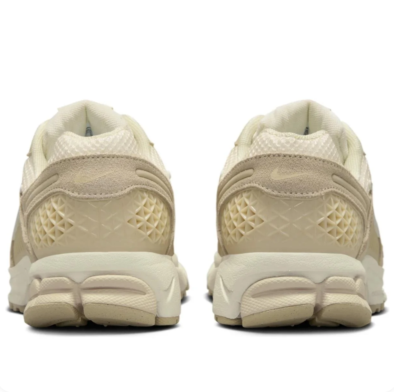 Nike Zoom Vomero 5 Cream & Beige Sneakers with Textured Lining